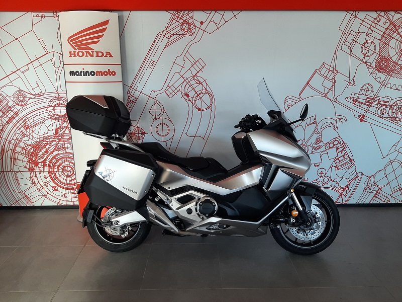 HONDA FORZA 750 TRAVEL EDITION