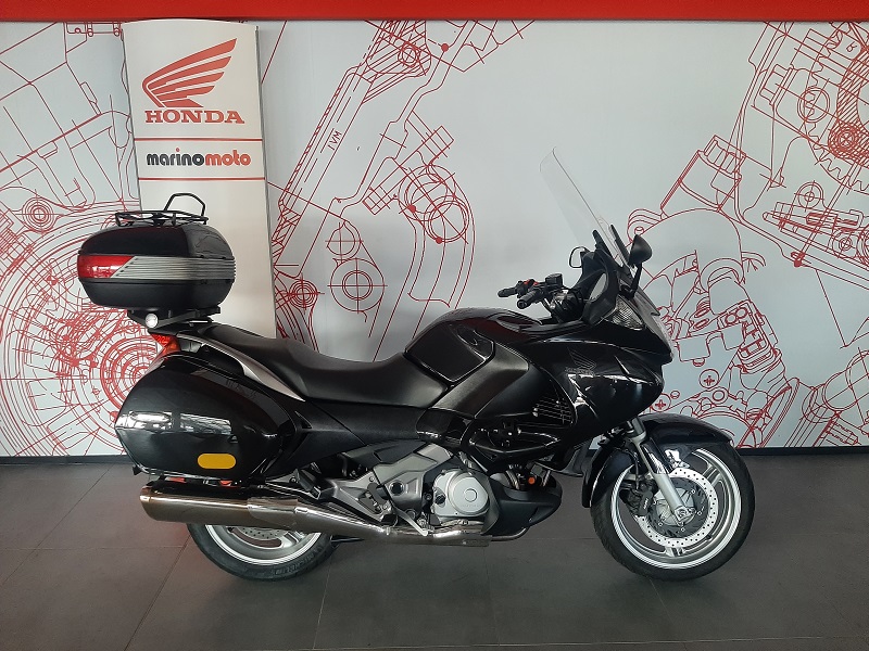 HONDA DEAUVILLE 700