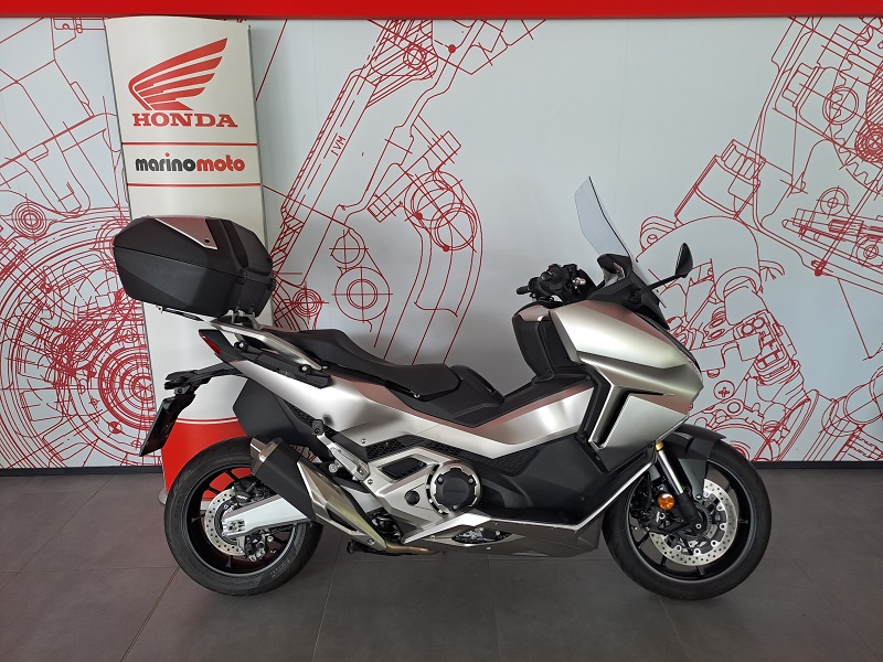 HONDA FORZA 750 TRAVEL EDITION