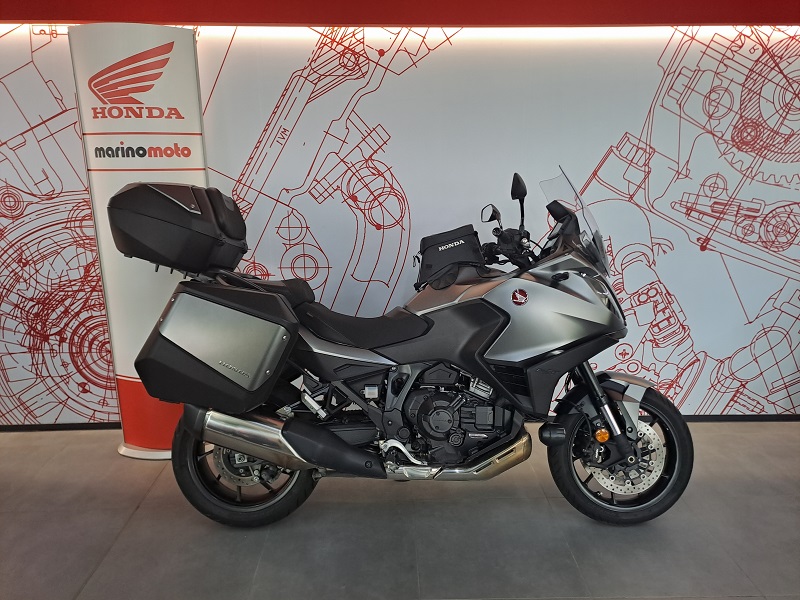 HONDA NT1100 DCT TRAVEL ED.