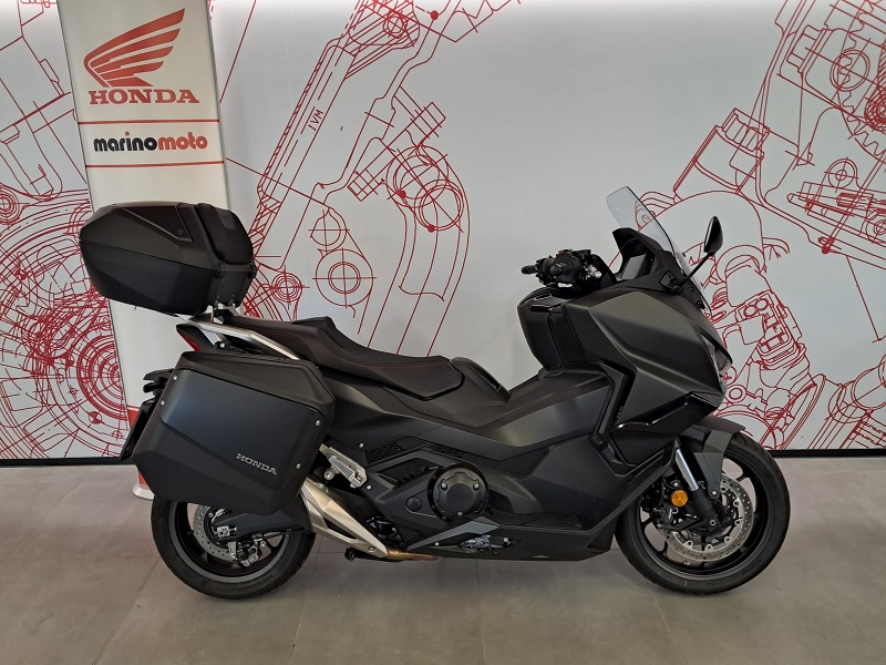 HONDA FORZA 750  